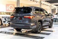 Toyota Sequoia